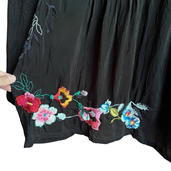 Johnny Was Floral Embroidered Peasant Blouse Lightweight Boho Cottagecore - Picture 6 of 16